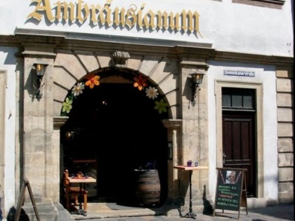 Photo: Ambräusianum